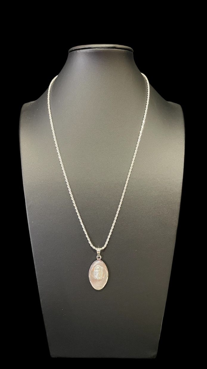 20” 925 Silver Necklace With 925 Silver Pendant