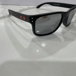 Oakley Holbrook Sunglasses BRAND NEW