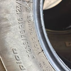 3Ea LT265/75/16  Bf Goodrich K02