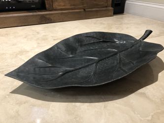 Metal leaf for decoration