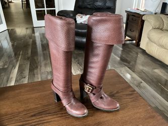 Dolce And Gabbana Women’s Boots, Size 37