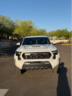 2024 Toyota Tacoma TRD Sport, pearlescent white
