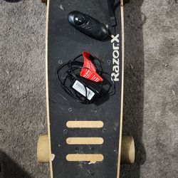 Razor electric skateboard