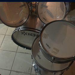 3 Drum kits (READ DESCRIPTION)