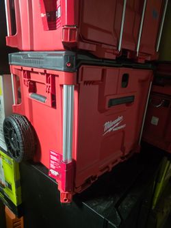 Milwaukee PACKOUT Rolling Tool Box just the rolling one