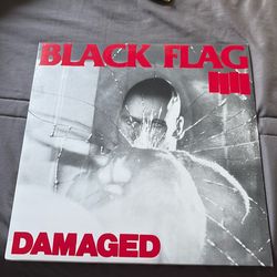Black flag damaged and my war viynl