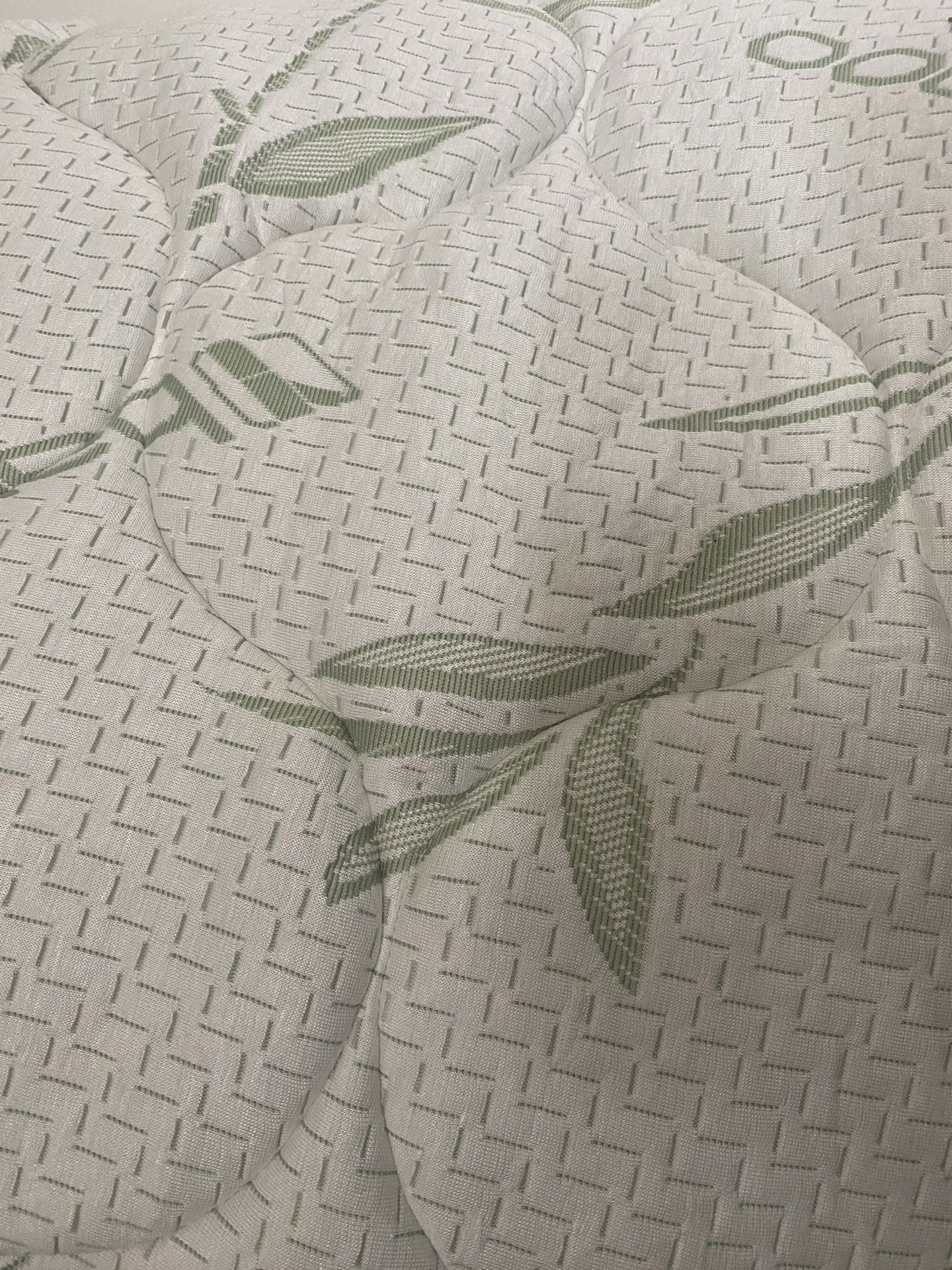 Mattress Topper Queen Size, Soft Cooling Pillow Top Mattress Topper Rayon Made From Bamboo Mattress Pad Cover