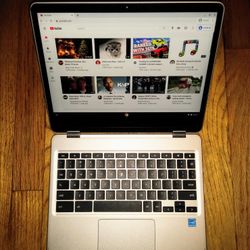 Samsung 12.3 inch Chromebook Laptop 2.0 GHz Hexa-Core CPU 2400x1600 QHD LED Display 9 Hour Battery Google Chrome OS