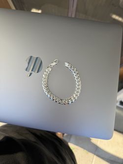 Silver Cuban Link Bracelet 8”