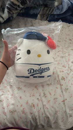 hello kitty dodger squish mellow