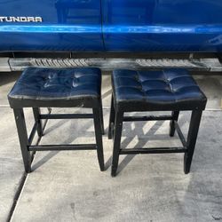 2 Bench Chairs