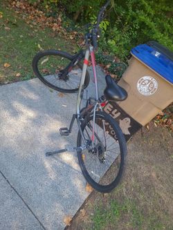 Cypress bike by Giant. Needs cable and grip.