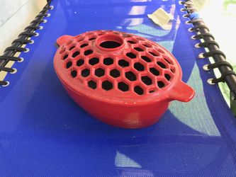 2.3 Quart Cast Iron Oval Stovetop Humidifier