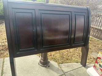 Queen Bed Without Mattress 