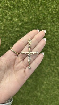 14kt cross charm