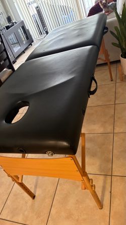 Mesa de masajes / massage table