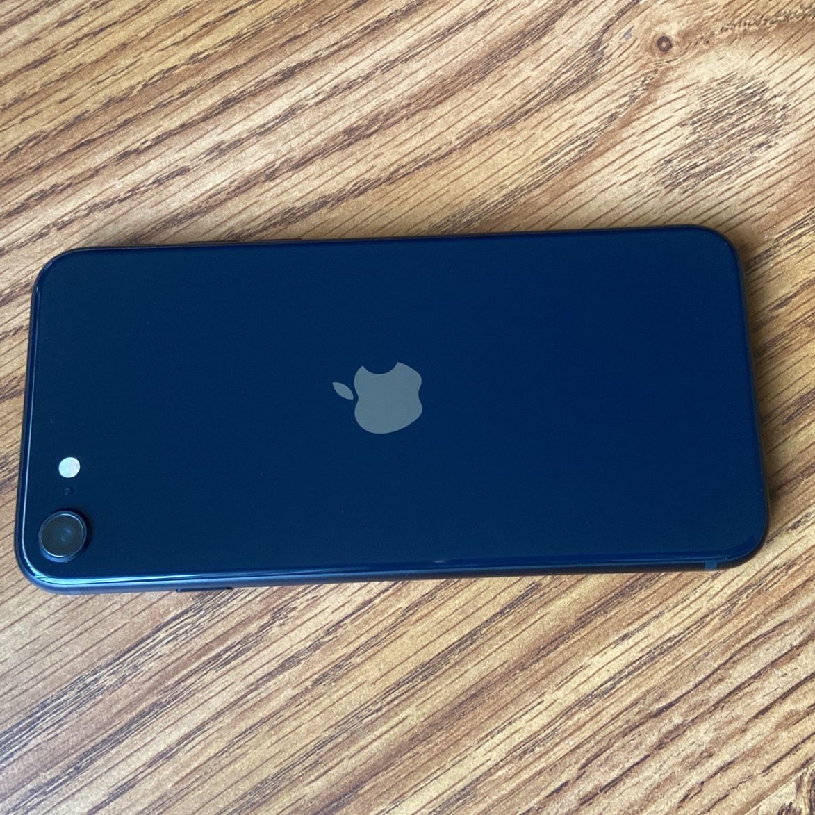 iPhone - 青 iPhoneのモデルを識別する - Apple サポート (日本)