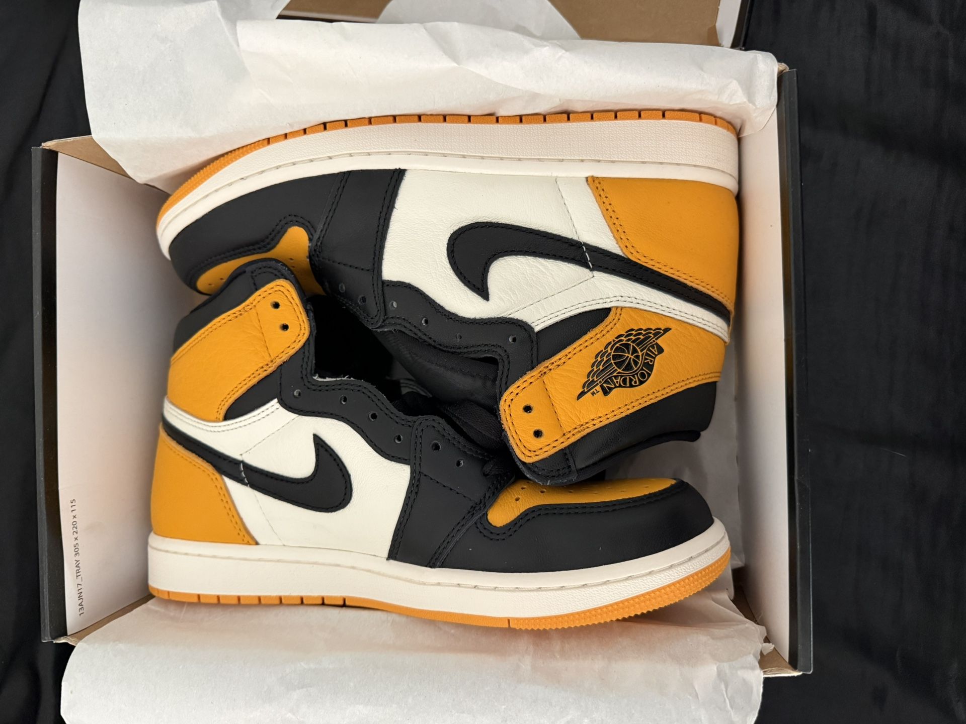 Nike Jordan 1 Taxi Size 9