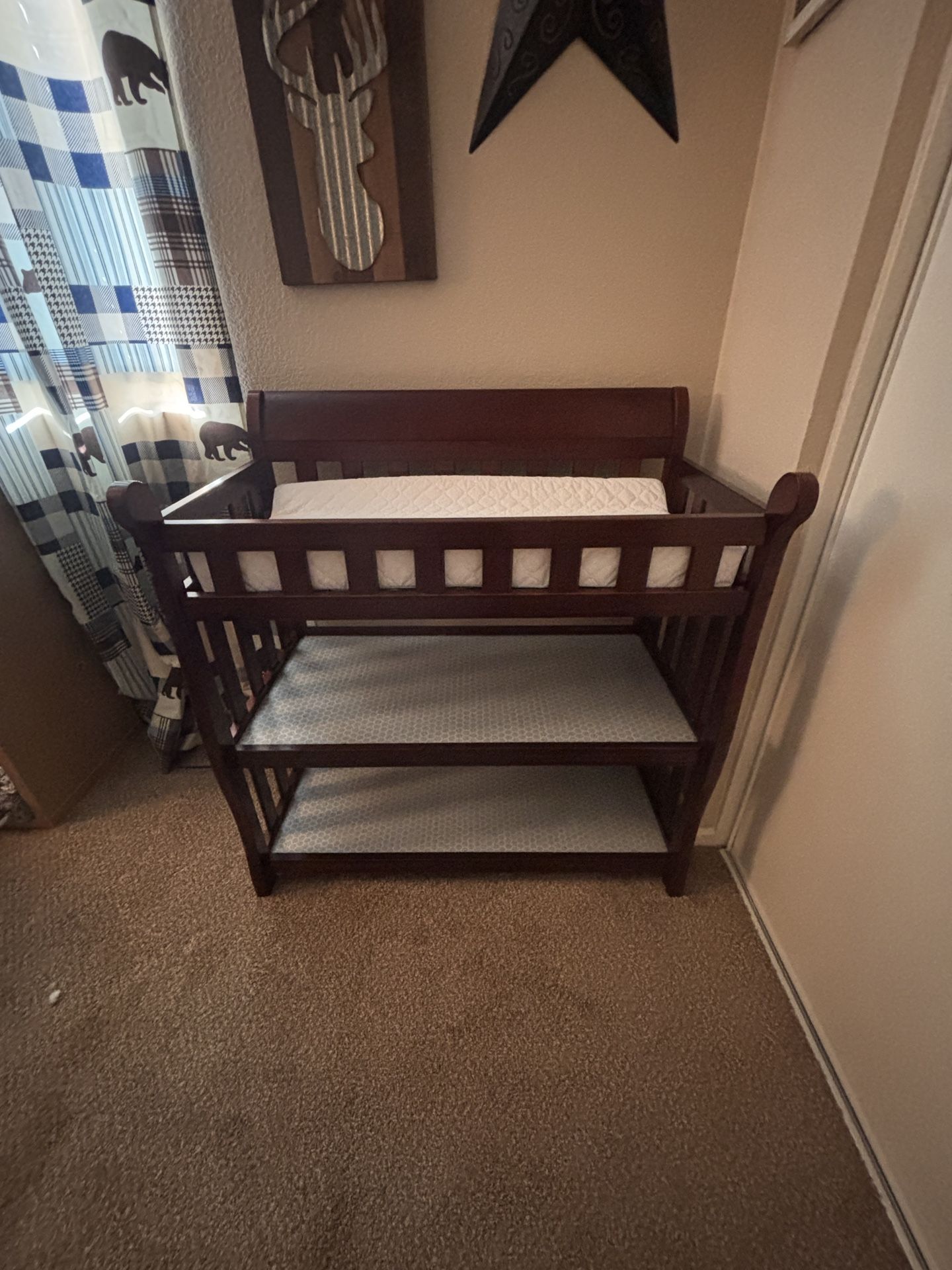 Changing Table w/Changing Pad