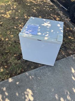 Mini fridge