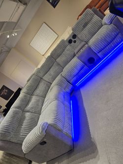 ✨️Reclining Sectionals Sofas ✨️ Furniture Sectionals, Bedrooms, Dining Avail