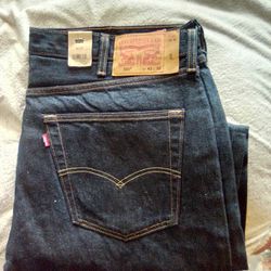 Levi's 501 42x32  Brand New with tags