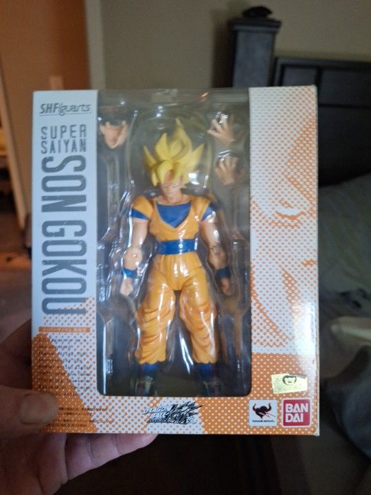 Dragon Ball Kai Super Saiyan Son Goku Bandai S.H.Figuarts 2015