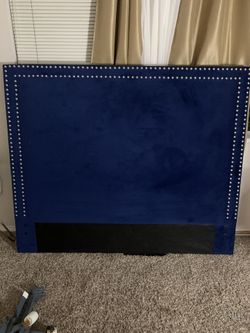 Queen headboard like new