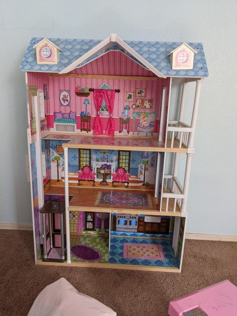 Doll House