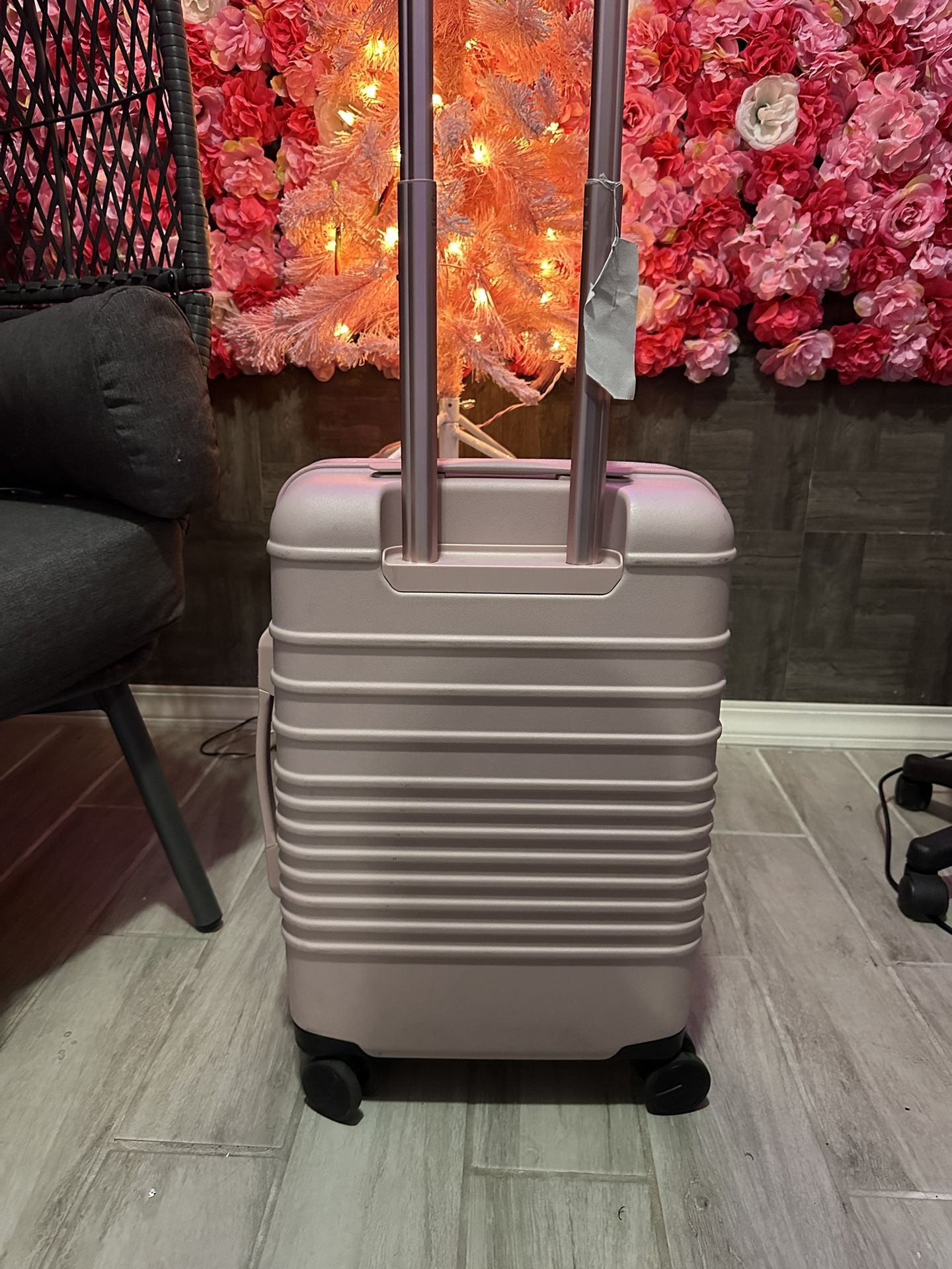 Beis Luggage for Sale in El Paso, TX OfferUp