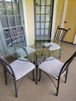 Dinning Room Table