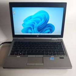 Windows 11, i5 laptop, fast SSD, fast WiFi, office software 13"