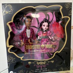 Clawd and Draculaura Howliday Two Pack