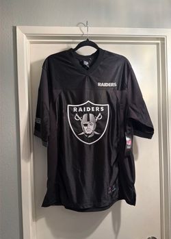 Raiders men’s size medium