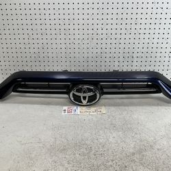 2014 2020 TOYOTA 4RUNNER FRONT GRILLE OEM 