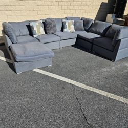 Nice 7 Piece Modular Sectional 
