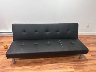 Free - Sofaa-Futon-mattress-bassinet-toys-Stroller