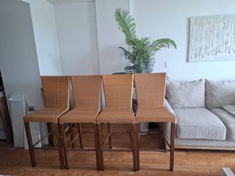 4 bar height chairs - very good condition