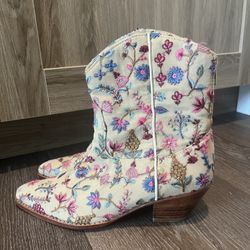 Momo New York Embroidered Boots