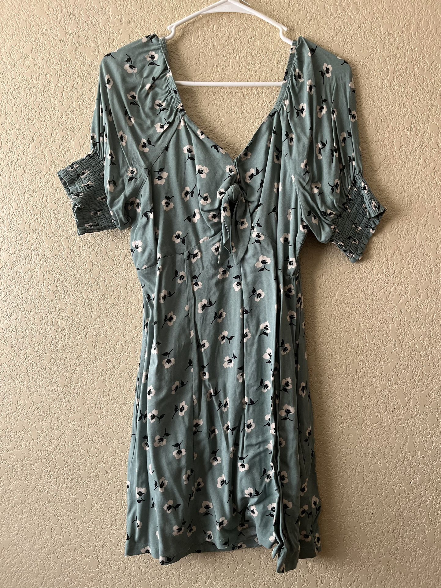 Floral Short Sleeve Smocked Dress