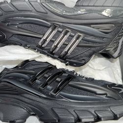 Adistar Jelly Fish Tripple Black Virginia Adidas