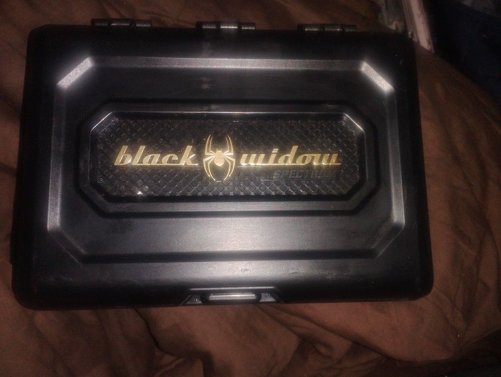 BLACK WIDOW BY SPECTRUM 0.2 mm, 0.3 mm Precision-Control, Gravity-Feed, Dual-Action Airbrush