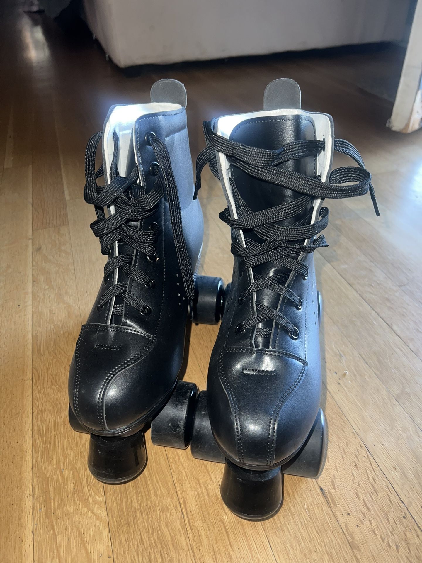 Black Roller Skates Size 38/8 