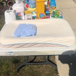 Adjustable Changing Pad