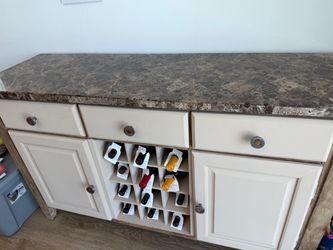 Wine cabinet