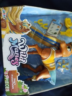 New horse toy with accessories, Wild Manes