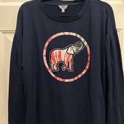 Crown & Ivy  Long Sleeve  - Large