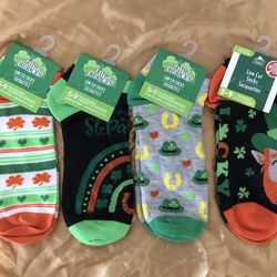ST . Patrick s - low cut socks ( 4 ) different variety’s  Brand New ! tag.
