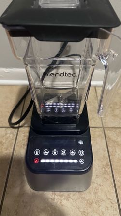 Blendtec Designer 725 Blender (CTB3) – Works Great – New Original Blendtec Jar