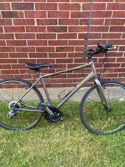 Diamondback Insight hybrid fitness bike